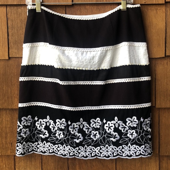 ETCETERA Black & White Embellished Skirt Size 6 - Picture 4 of 7
